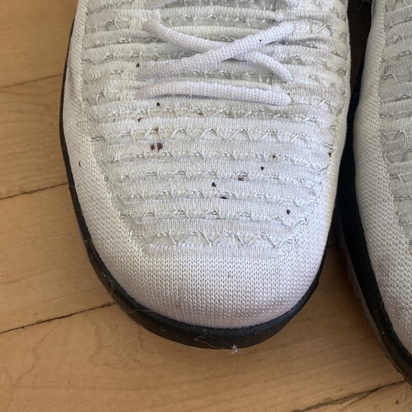 Nike Air Jordan’s 32 Gatorade Low size 11 - Picture 2 of 5